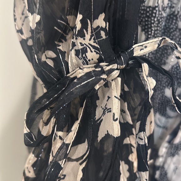 Jessica Simpson Gaia Duster in Drafted Florals - Picture 6 of 6